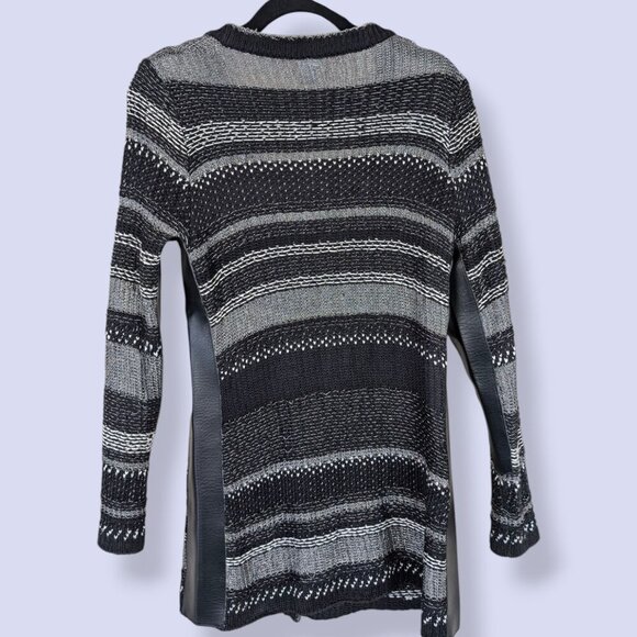 Oscar de la Renta Metallic Striped Button Cardigan - Picture 5 of 9